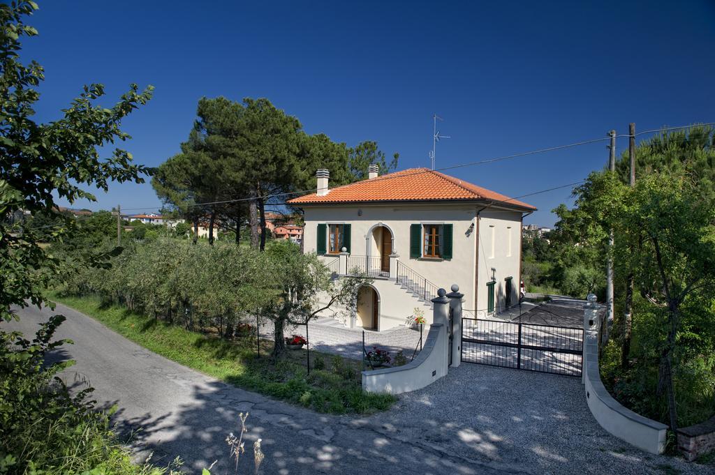 Villa Tancredi Фояно-делла-Кьяна Экстерьер фото